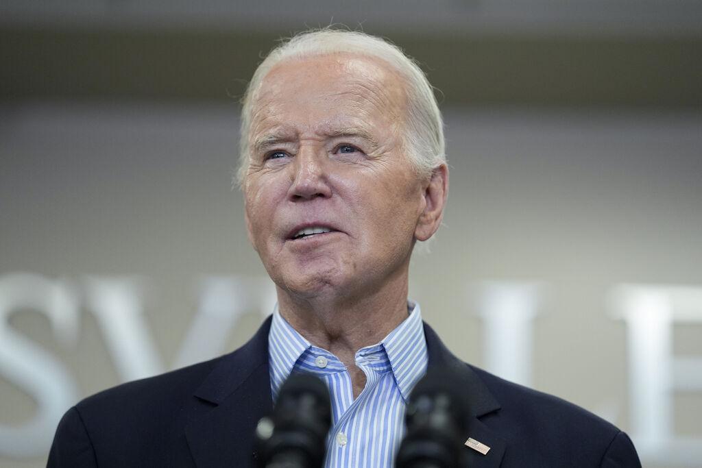 29.02.2024, USA, Brownsville: Joe Biden, Präsident der USA, hält eine Rede während eines Besuchs an der südlichen US-Grenze zu Mexiko in Texas. Foto: Evan Vucci/AP +++ dpa-Bildfunk +++