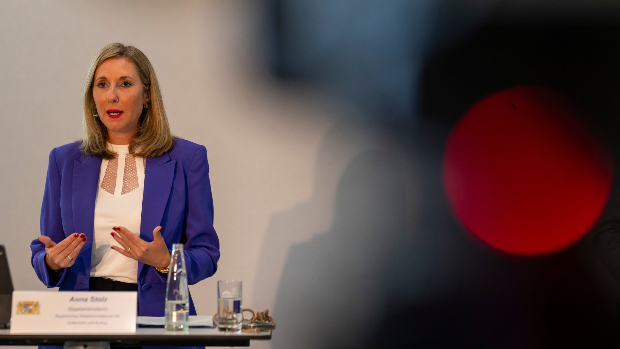 "Inhalte rausnehmen": Neue Lehrpläne für Bayerns Schulen 