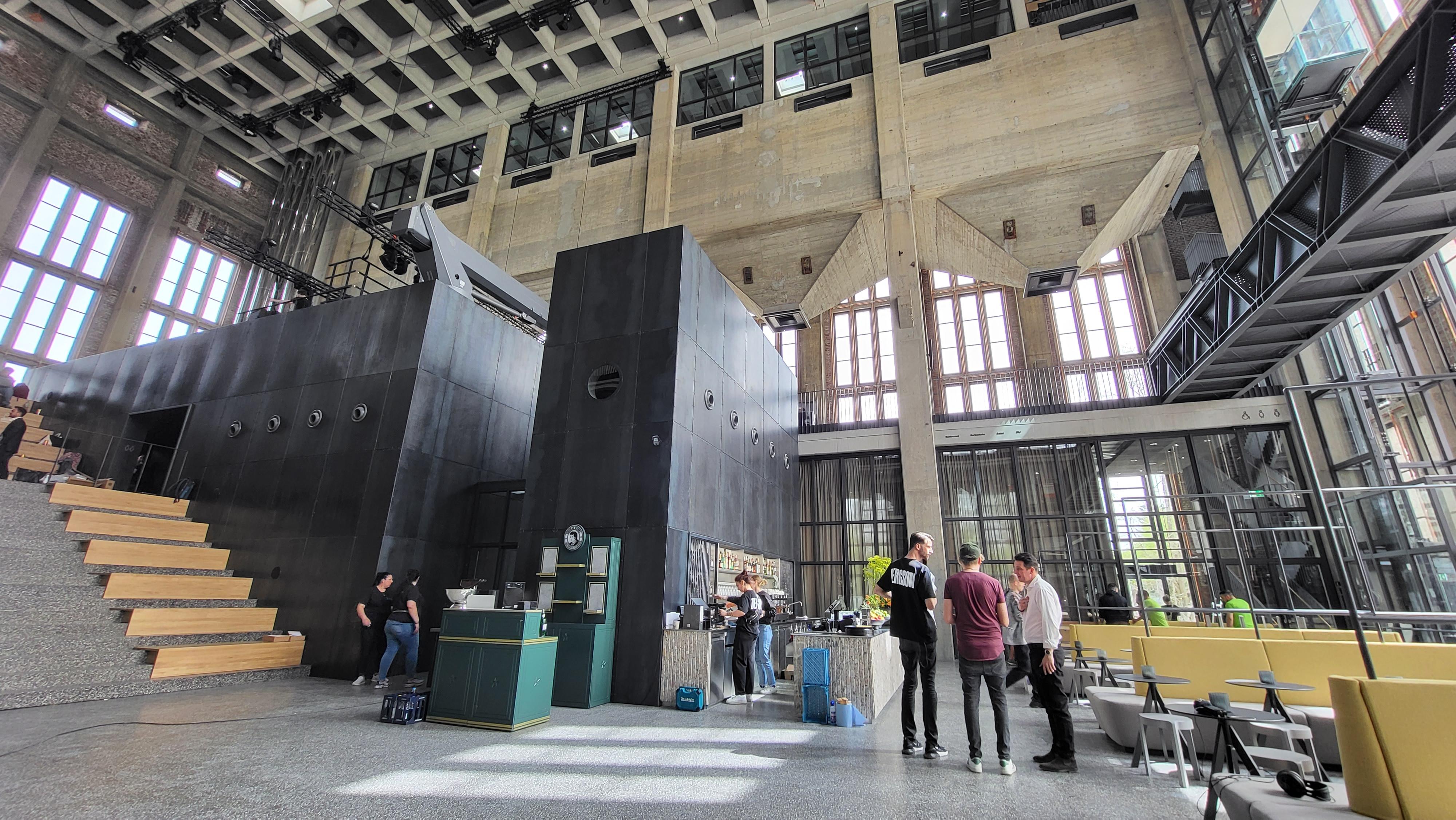 Blick ins alte Kraftwerk: Das Bergson in München-Aubing.