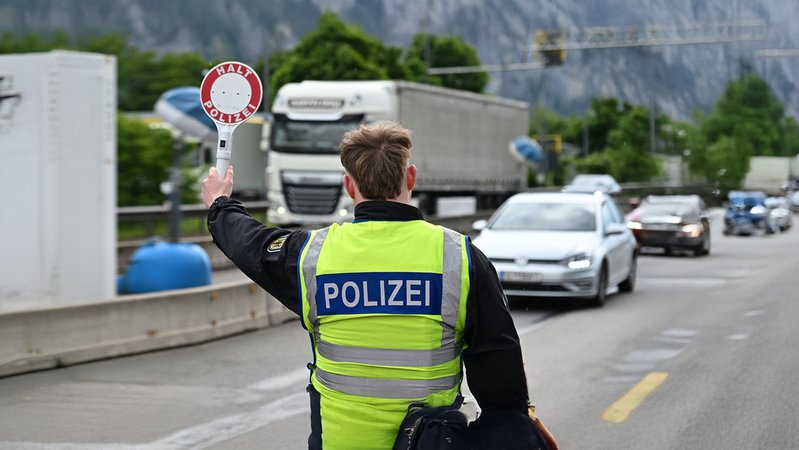 Die Zahl der Flüchtlinge, die nach Bayern kommen, ist erneut gesunken. | Bild: BR Die Zahl der Flüchtlinge, die nach Bayern kommen, ist erneut gesunken.