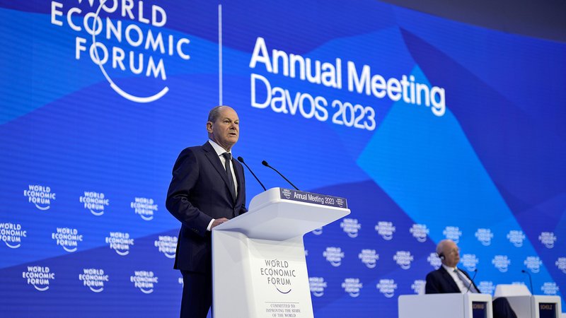 Auf dem Welt-Wirtschafts-Forum in Davos war der Krieg in der Ukraine dominierendes Thema. Der Druck auf den Bundeskanzler war immens.