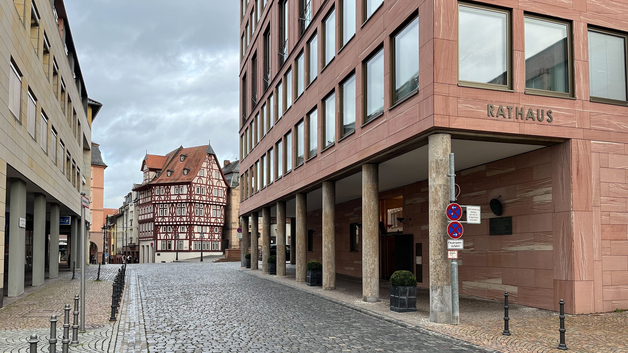 Außenansicht Rathaus Aschaffenburg