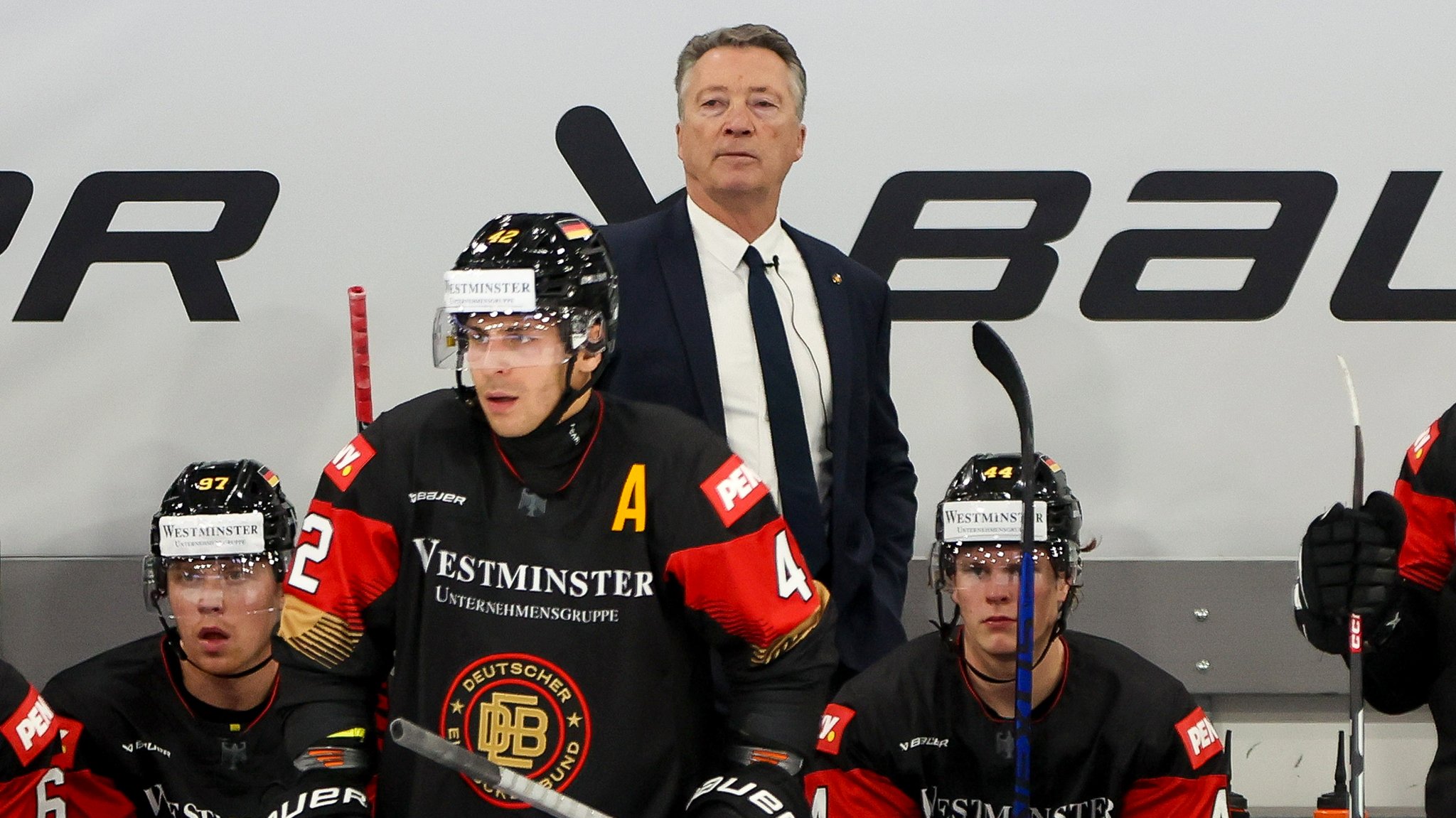 Harold Kreis beim Spiel der Deutschen Eishockey-Nationalmannschaft