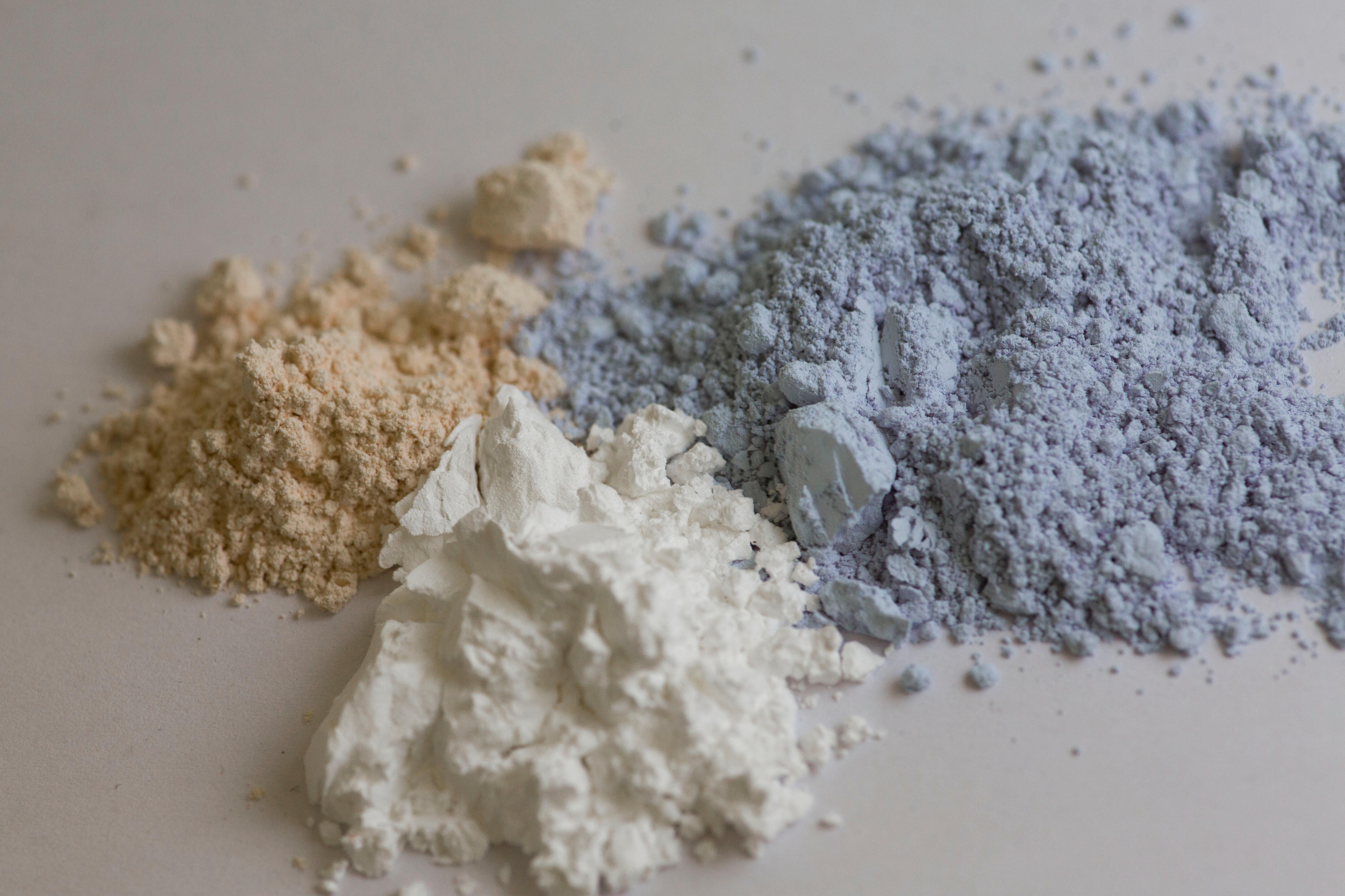 Seltene Erden (im Bild: Ceroxid, Yttriumoxid und Neodymoxid) sind aus der modernen Industrie 