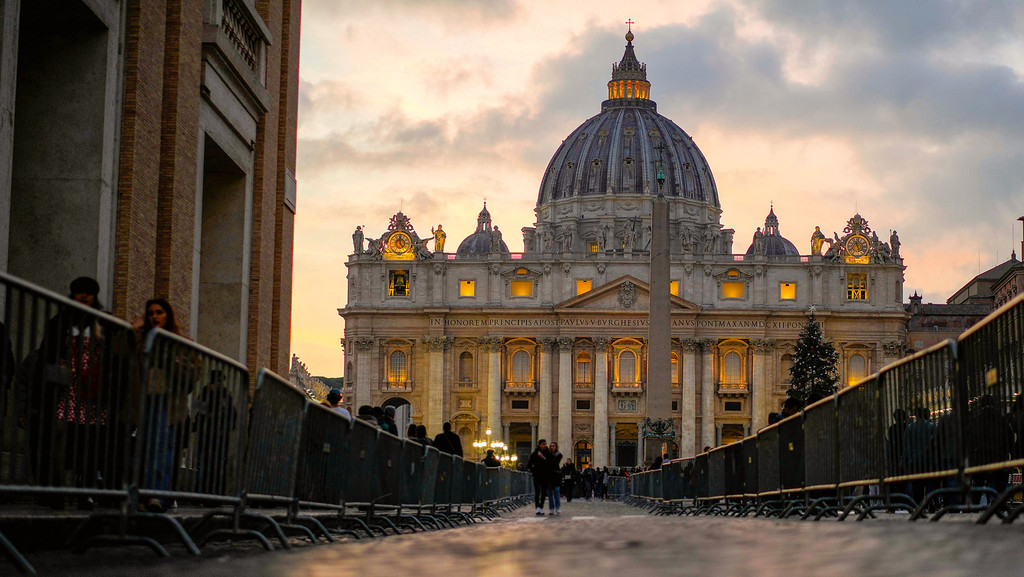 Vatikan in Rom mit Blick auf den Petersplatz.