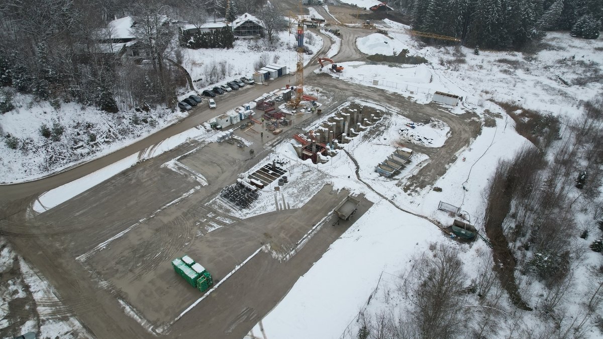 Baustelle der Geothermie-Anlage bei Geretsried - Aufnahme von Anfang 2023.