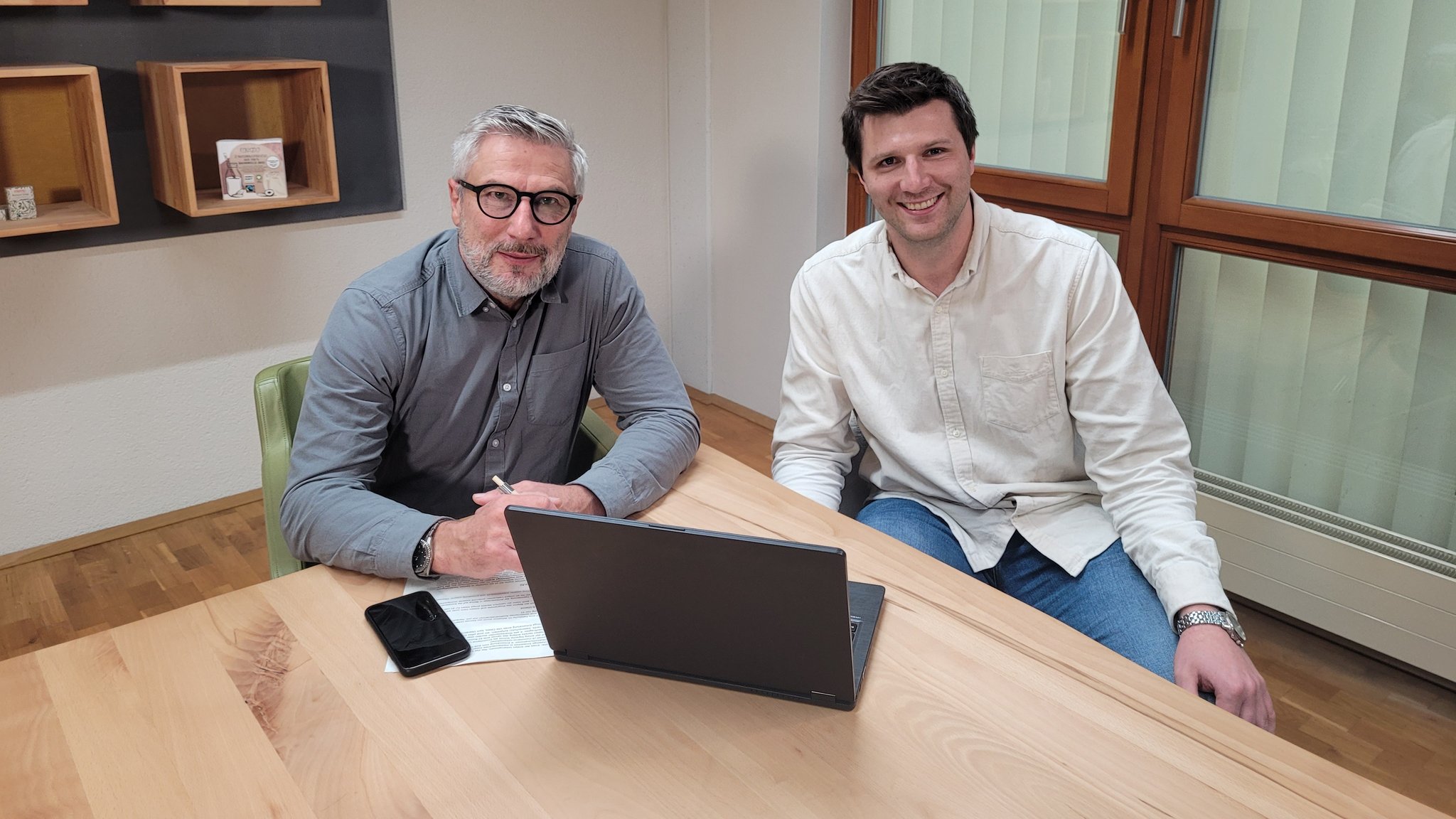 Frank Schmähling, "memo AG"-Vorstandvorsitzender (links) und KI-Unternehmensbeauftragter Jakob Frisch.