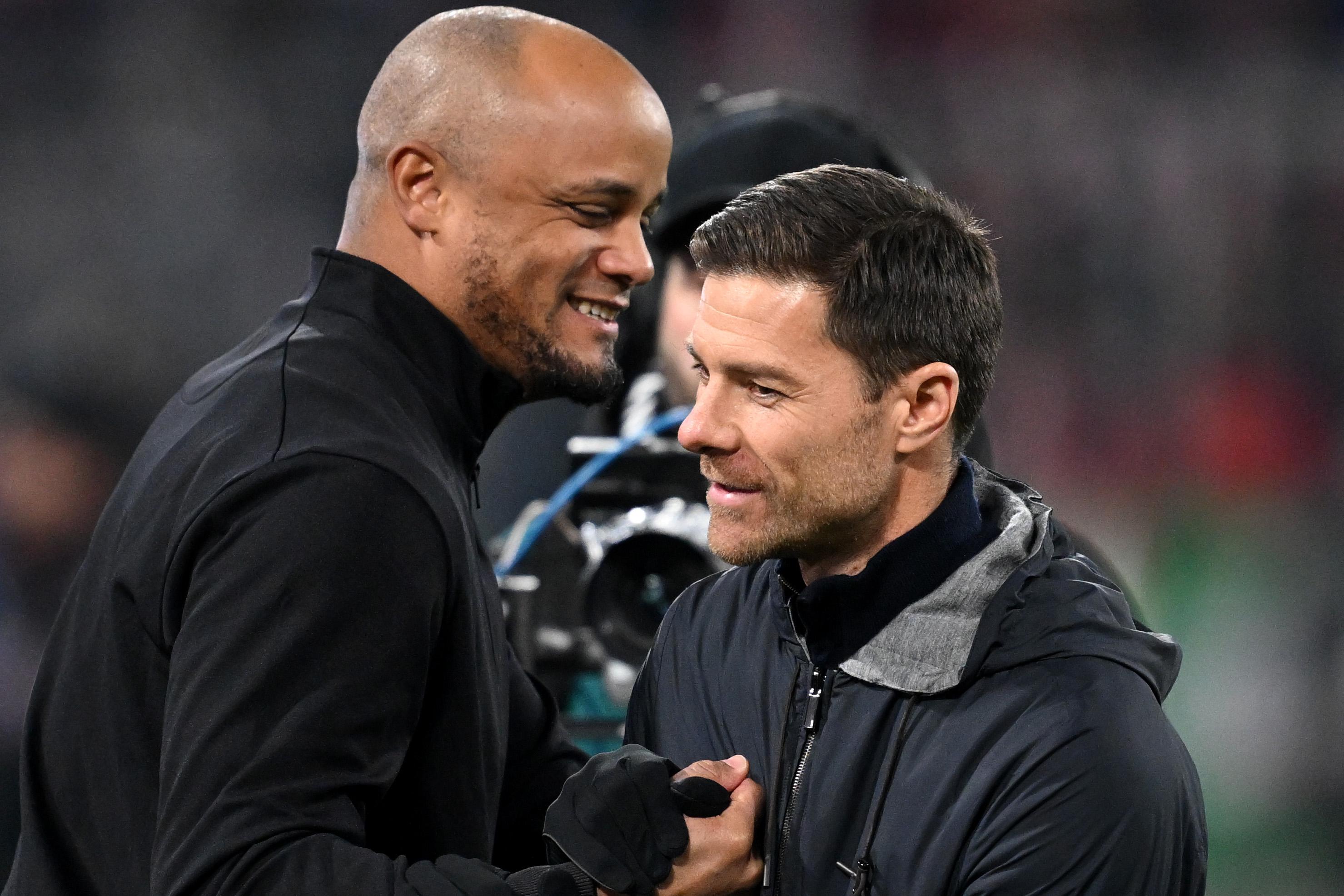 Trainer-Duell im Champions-League-Achtelfinale: FCB-Coach Vincent Kompany (l.) gegen Xabi Alonso