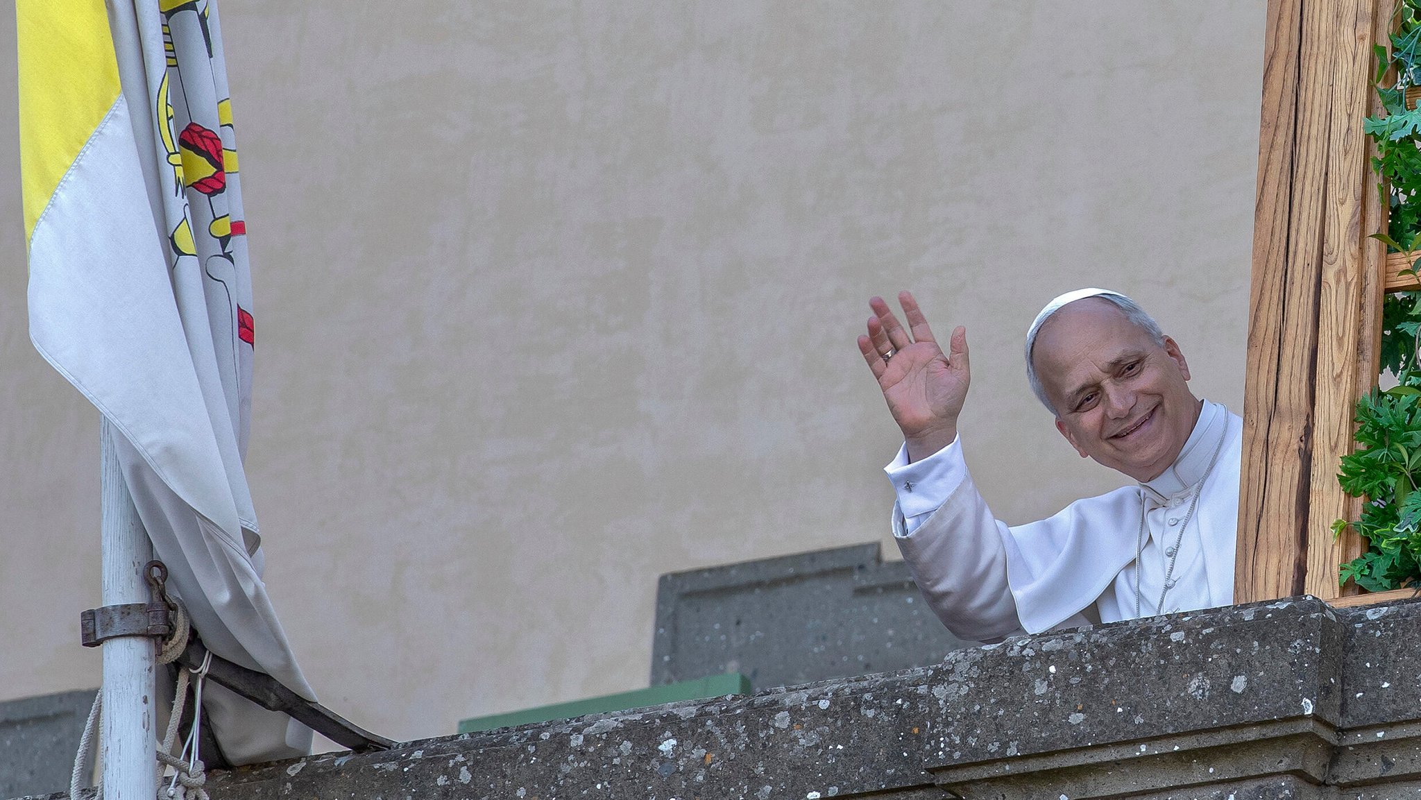 Reformer oder Bewahrer? Ein Urteil über Papst Leo XIV. ist noch zu früh – das Reformprojekt seines Vorgängers setzt er jedoch fort. | Bild: picture alliance / Middle East Images | Maria Grazia Picciarella Reformer oder Bewahrer? Ein Urteil über Papst Leo XIV. ist noch zu früh – das Reformprojekt seines Vorgängers setzt er jedoch fort.