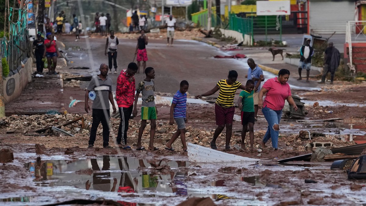 Hurrikan "Melissa": Zerstörung, Mut und Solidarität auf Jamaika