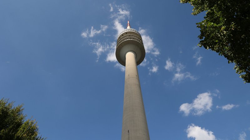 Wegen einer Generalsanierung wird der Münchner Olympiaturm für rund zwei Jahre geschlossen.