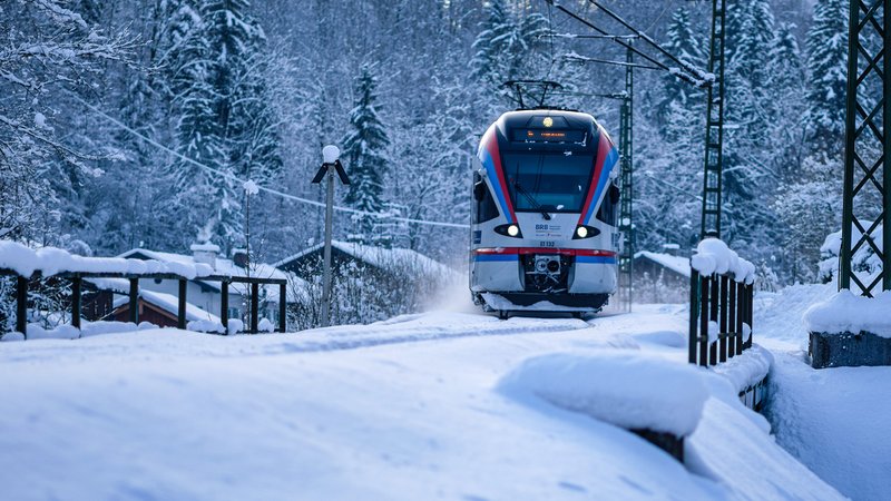 Regiobahn in Niederbayern. | Bild: Picture Alliance/Fotostand/Wassmuth Regiobahn in Niederbayern.