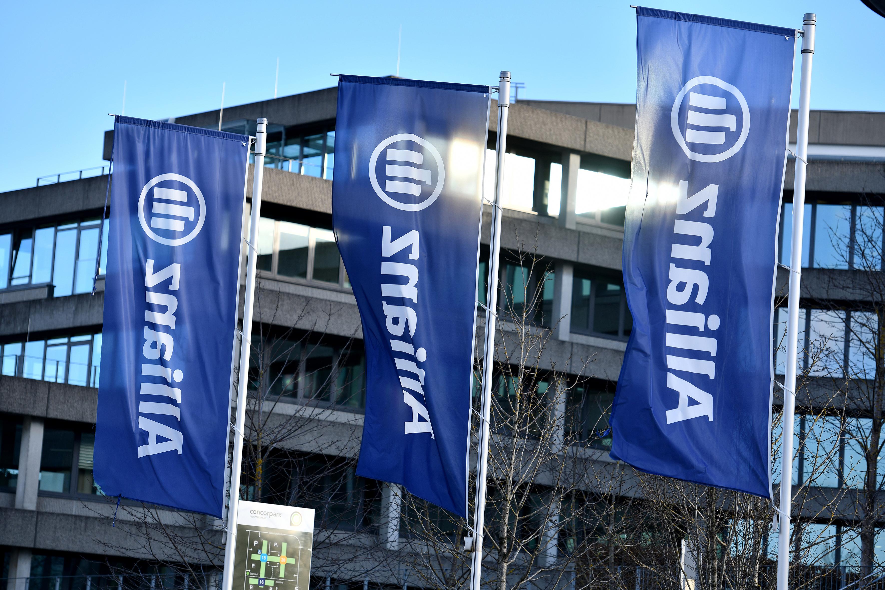 Allianz Partners Deutschland GmbH Firmengebäude in Aschheim bei München.