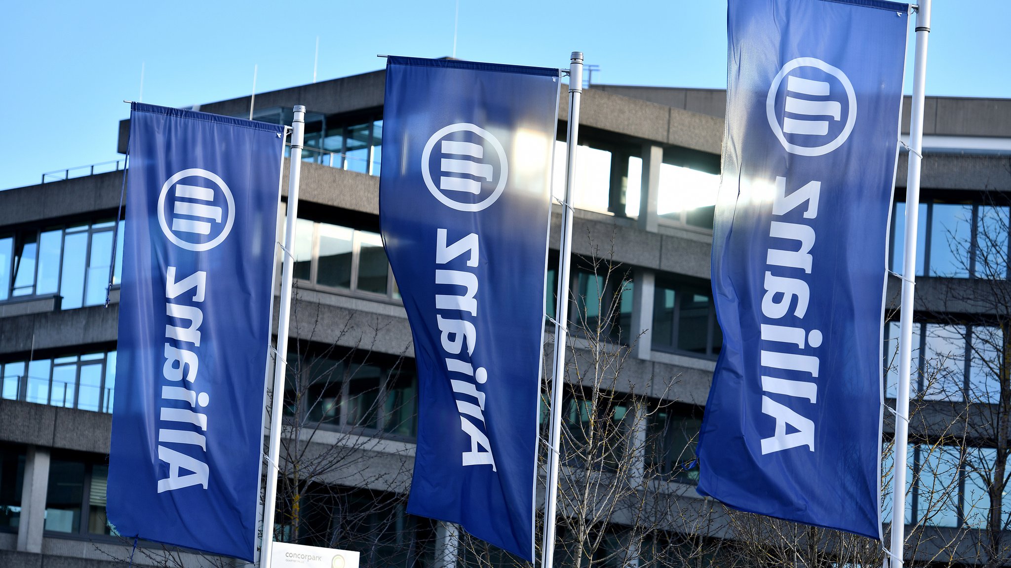 Allianz Partners Deutschland GmbH Firmengebäude in Aschheim bei München.