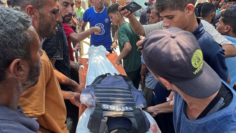 Trauer um getötete Journalisten | Bild: REUTERS/Stringer Trauer um getötete Journalisten