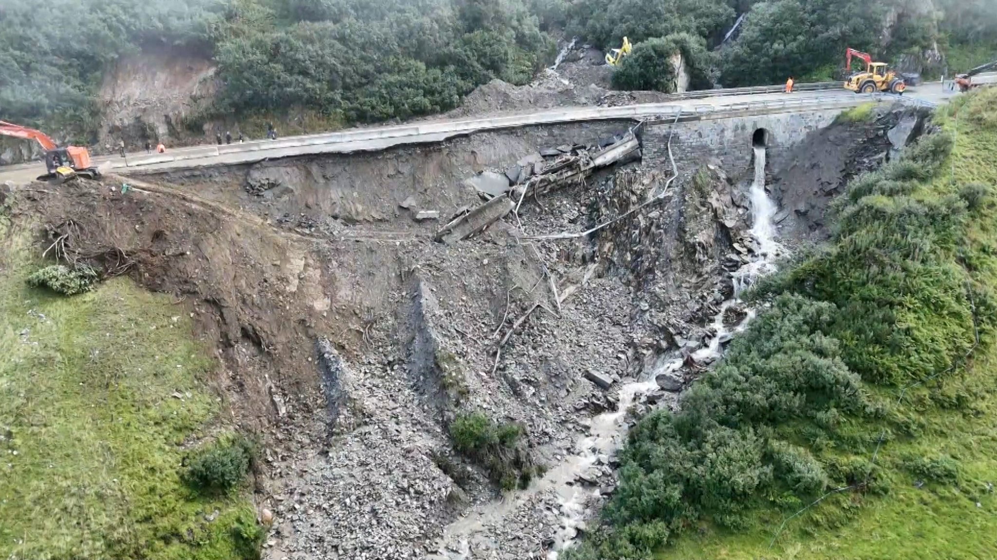 Arlberg-Route in Österreich nach Erdrutschen gesperrt