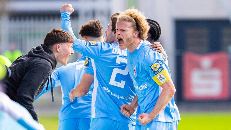 Erlösender Löwen-Jubel in Hannover | Bild: Imago/Noah Weidel Erlösender Löwen-Jubel in Hannover