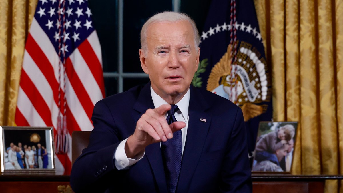 Präsident Joe Biden spricht aus dem Oval Office des Weißen Hauses