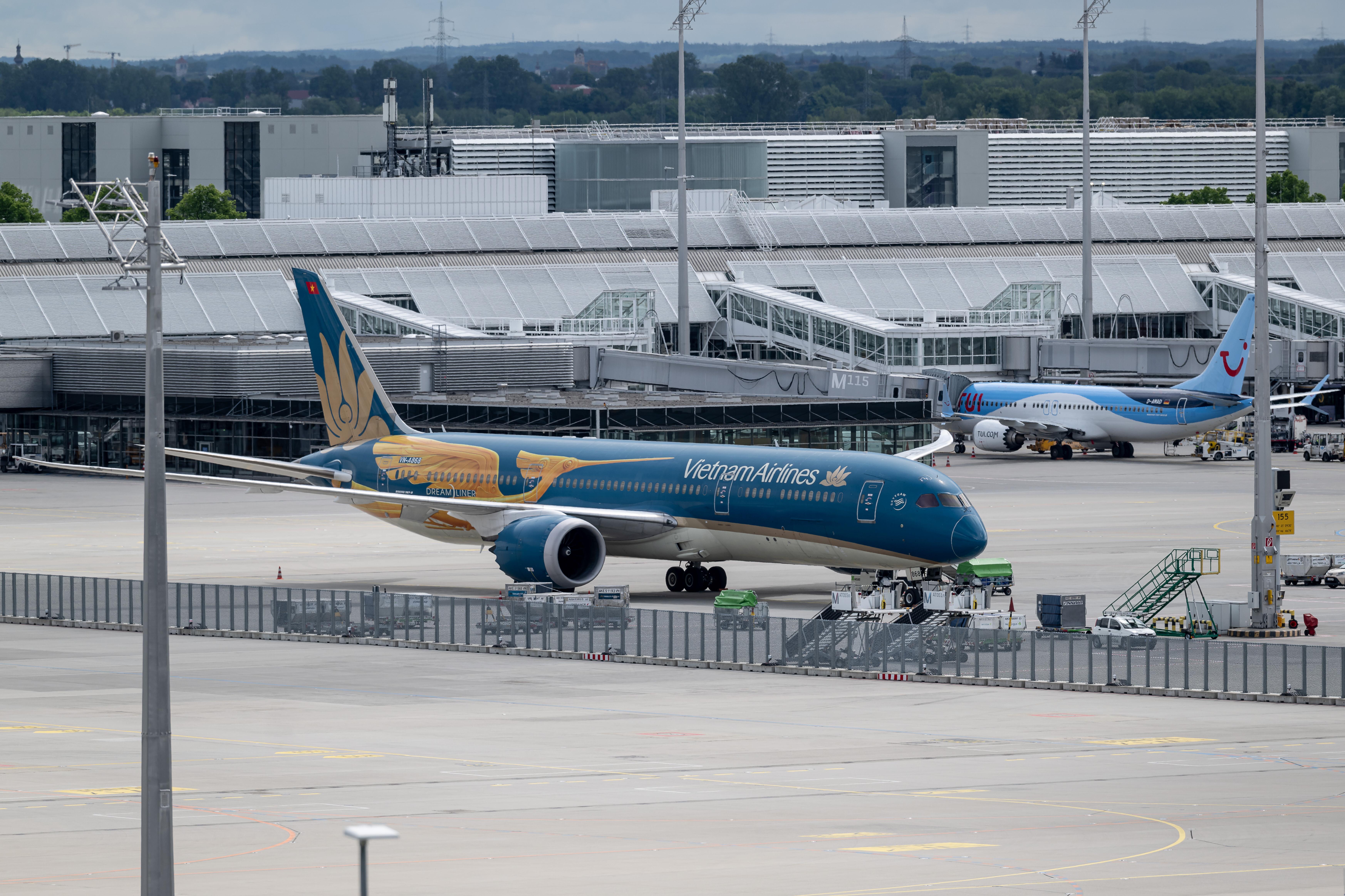 Problems during takeoff in Munich: Dreamliner has to turn back