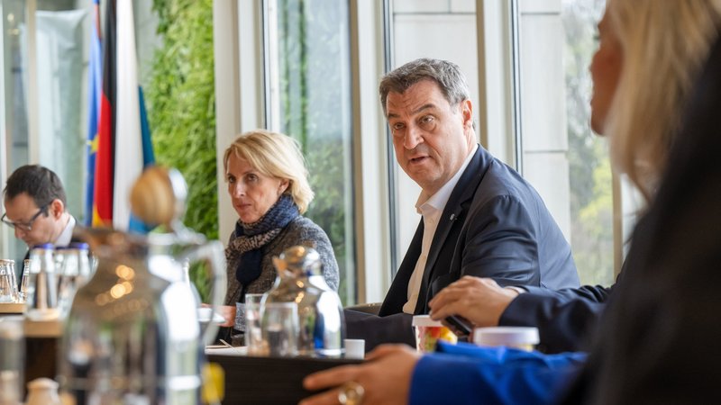 Markus Söder (CSU), Ministerpräsident von Bayern, eröffnet in der Staatskanzlei die bayerische Kabinettssitzung.