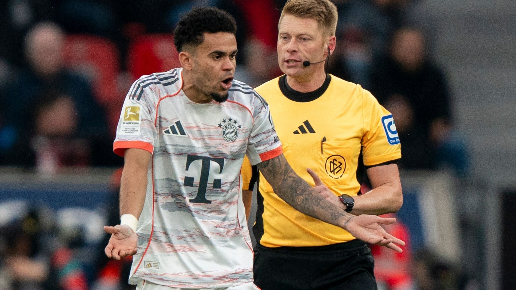 Luis Diaz (links) und Christian Dingert (rechts)