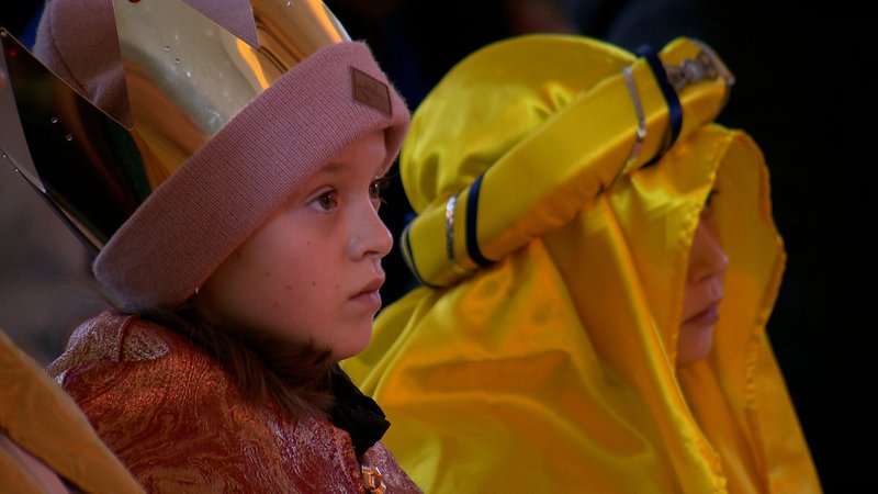 Sternsinger werden ausgesandt | Bild: BR Sternsinger werden ausgesandt