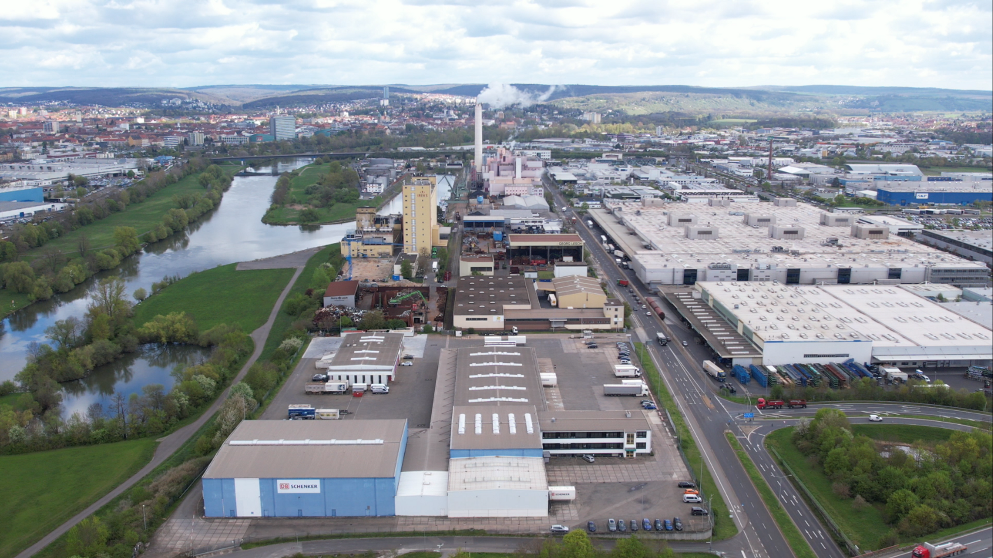 Schweinfurts Stadtbild ist geprägt durch die ansässige Großindustrie.