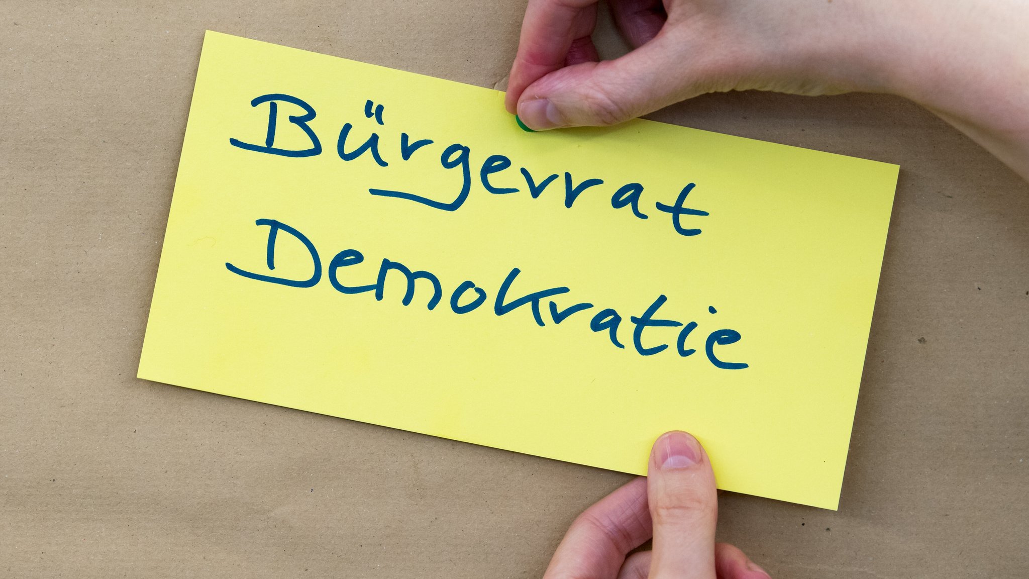 Zum Hören: Bürgerräte boomen – stärken sie die Demokratie?