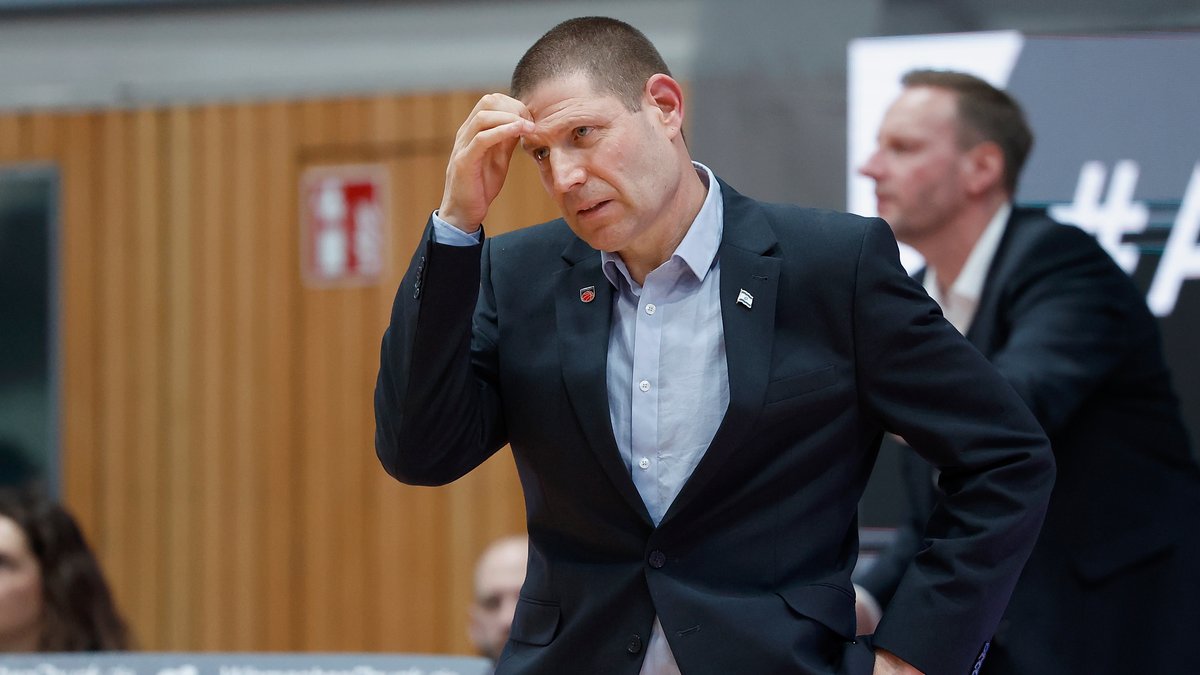 Bamberg Baskets stellen Trainer Oren Amiel frei