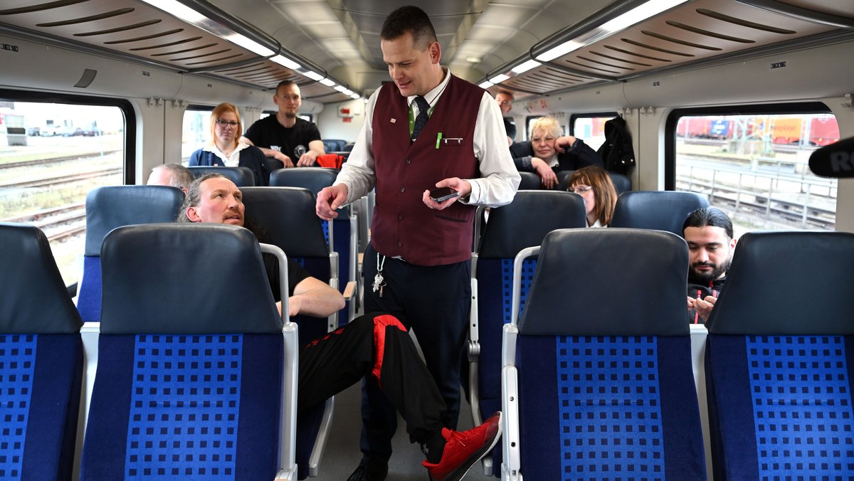 Ausweis-Kontrollen ändern – weniger Gefahr für Bahn-Mitarbeiter?