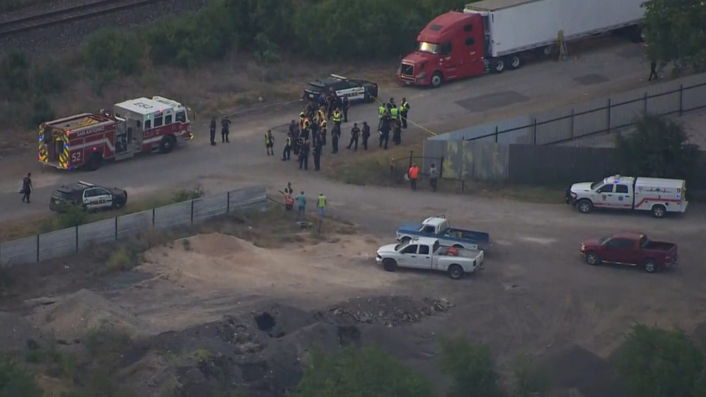 In einem Lkw-Anhänger im US-Bundesstaat Texas sind mindestens 46 Leichen gefunden worden 