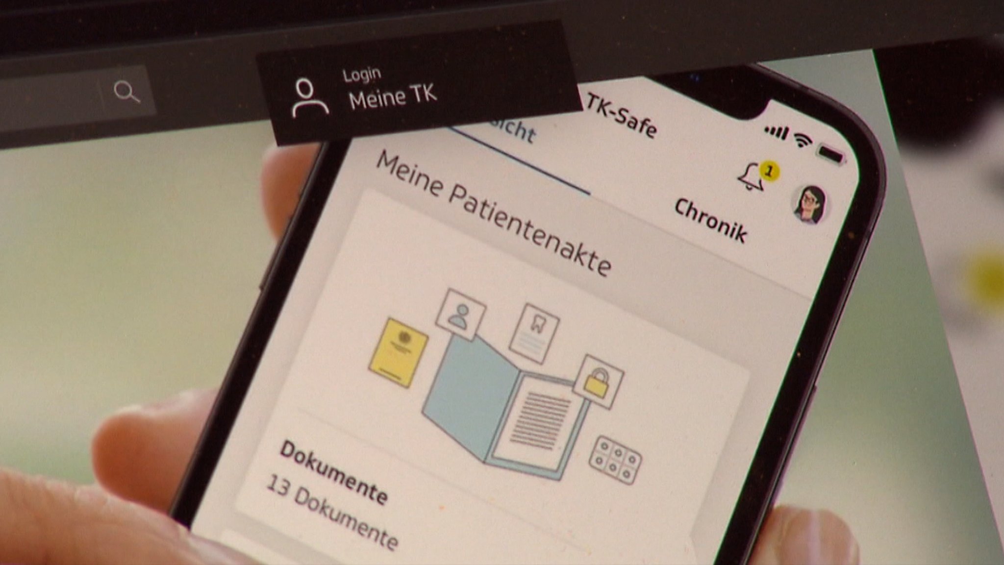 Millionen gesetzlich Versicherte jonglieren noch mit Patientenakten auf Papier. Dabei gäbe es inzwischen die elektronische Patientenakte, die alles digital sammelt!