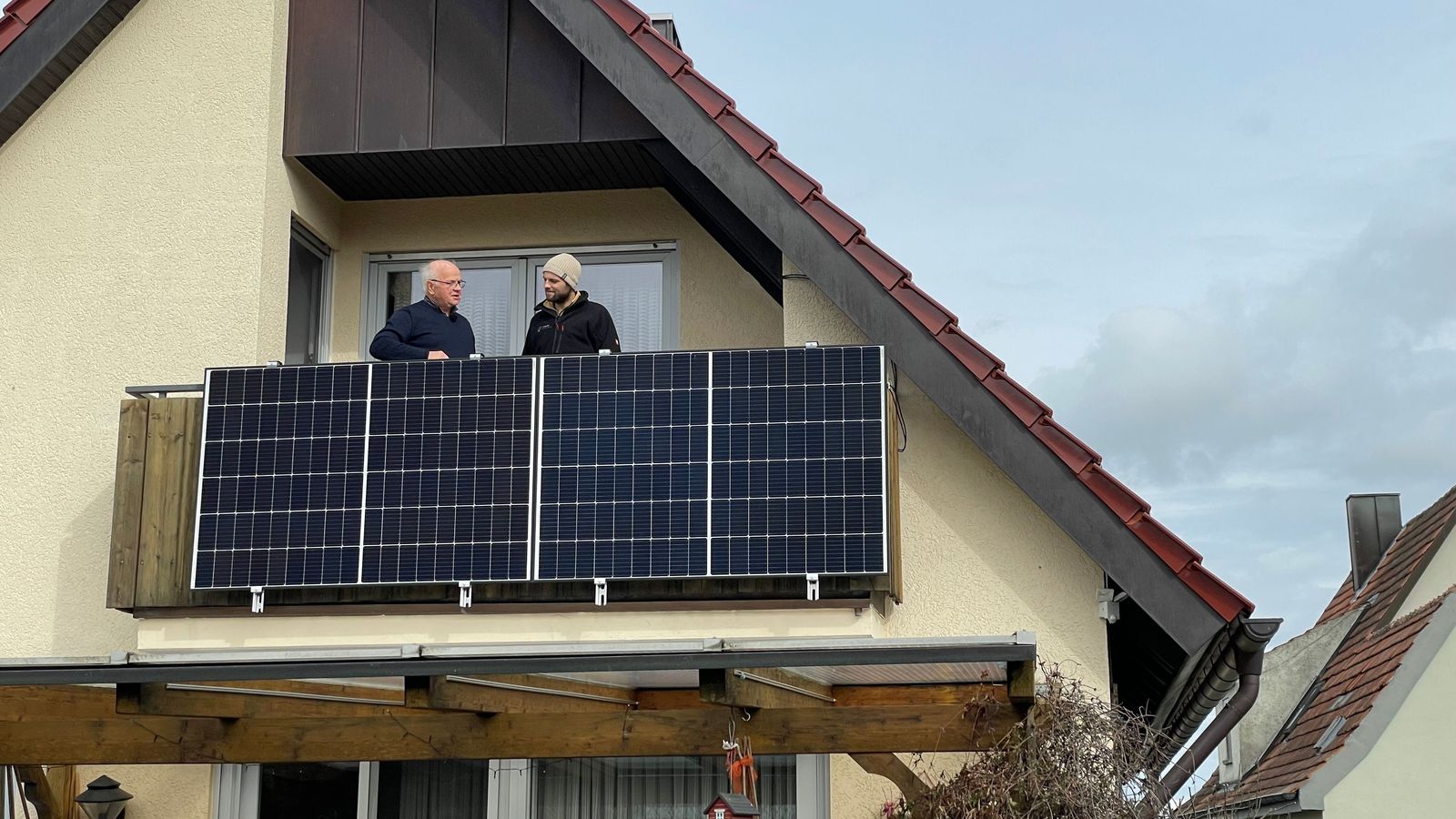 ¿Transmisión de energía en la casa?  Auge solar en el balcón