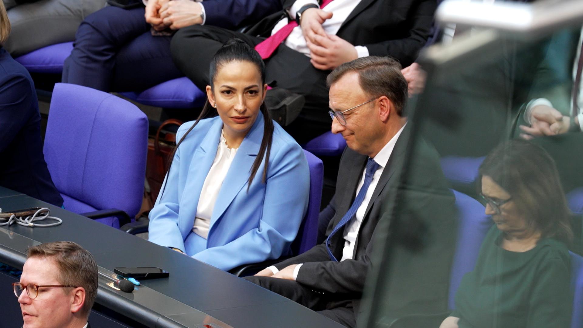 Im Video: Neulinge im Bundestag