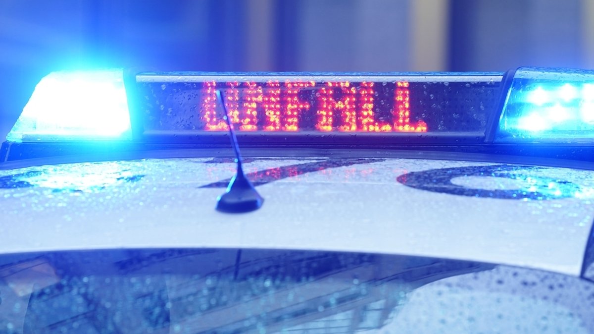 Zwei Tote: Raser kollidiert mit Abbieger an Kreuzung in München