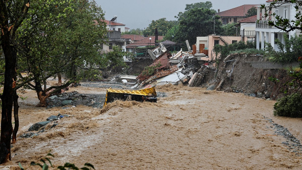 Die Unwetterlage im Südosten Europas spitzt sich weiter zu. Extreme Regenfälle und Sturm haben in der Türkei, Bulgarien und Griechenland zu Sturzfluten geführt. Insgesamt sind bisher mindestens elf Menschen ums Leben gekommen.  