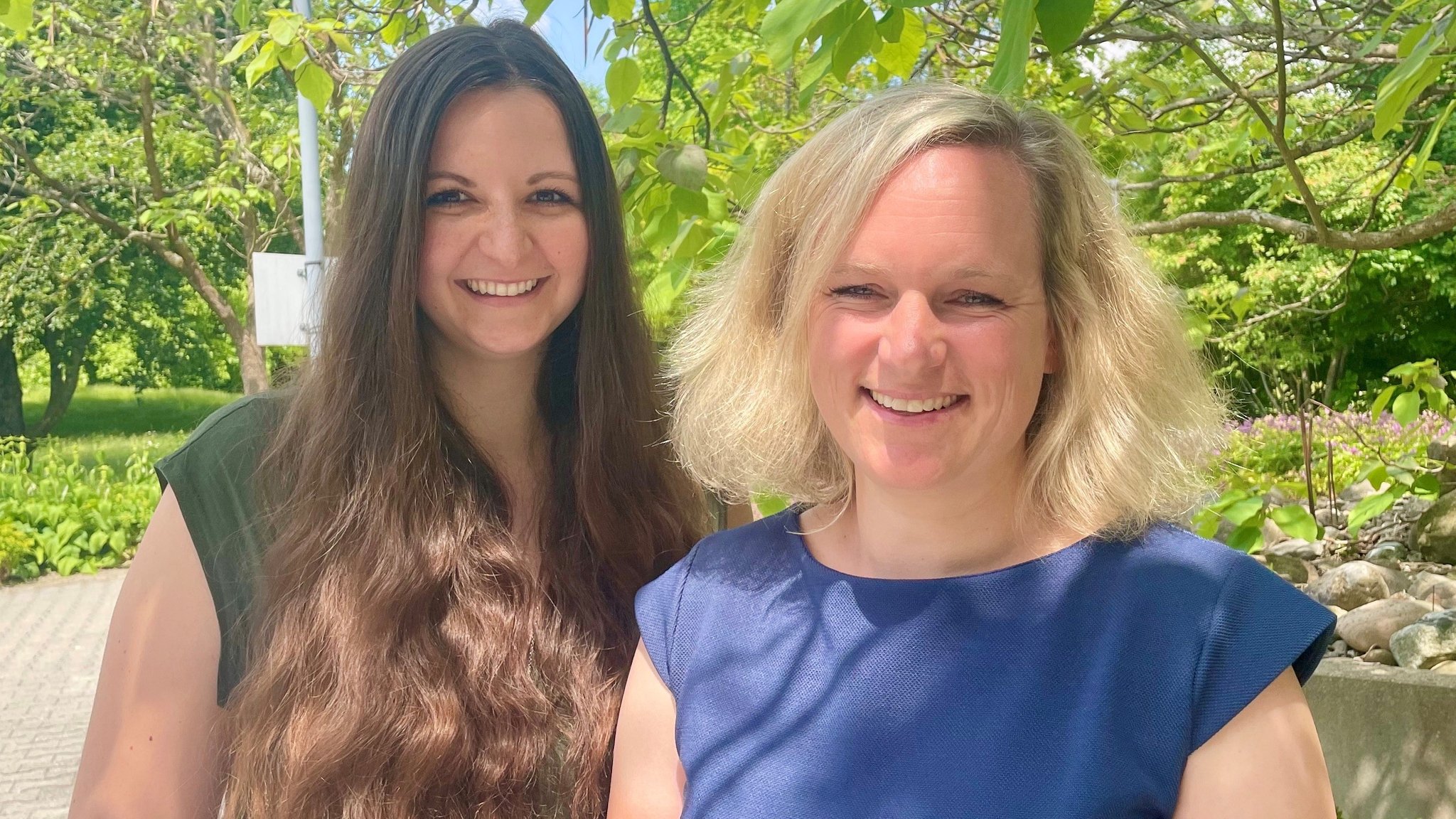 Doktorandin Hannah Flach und Prof. Dr. Susanne Kühl von der Universität Ulm