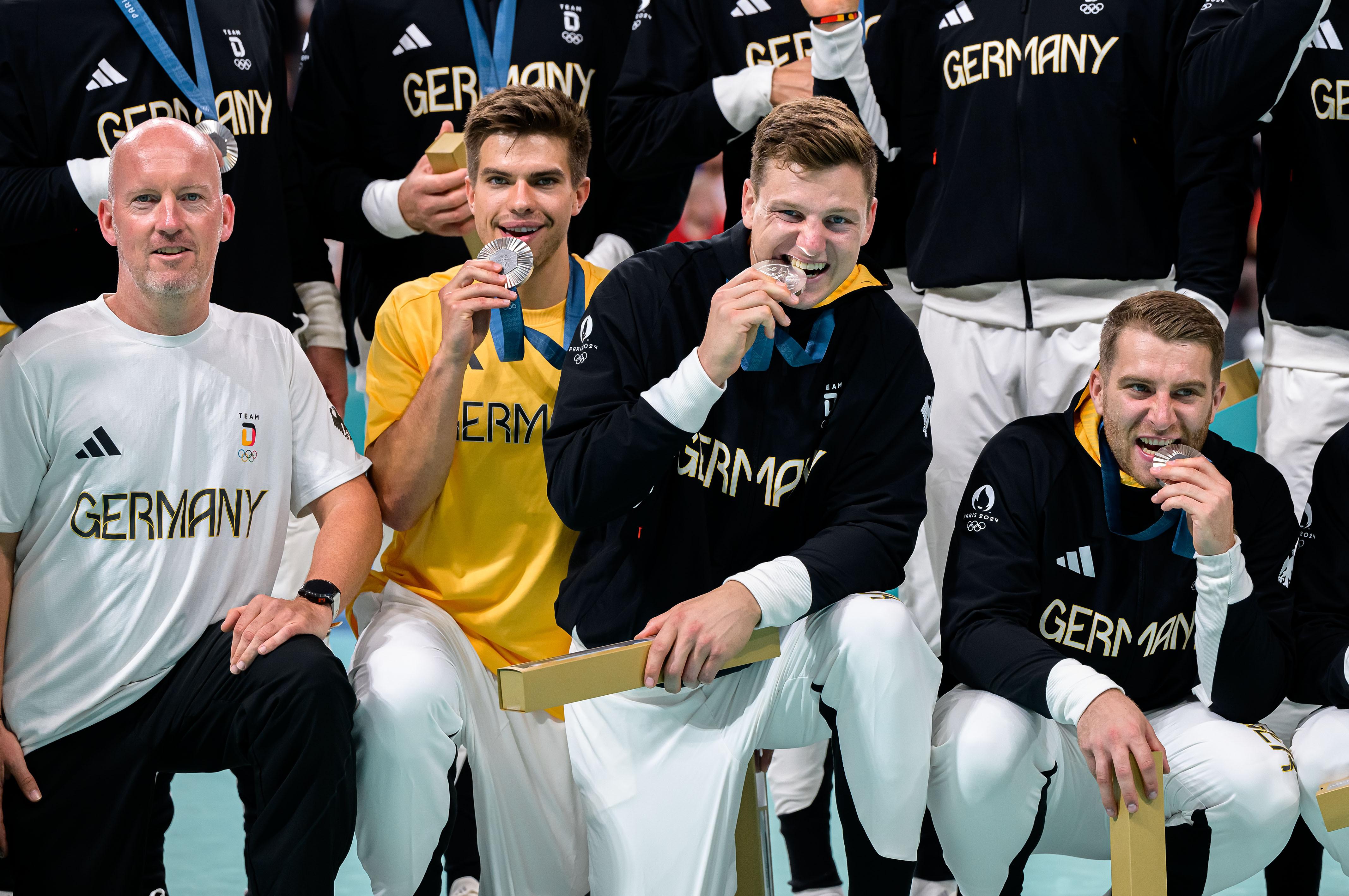 Im Fokus bei der WM 2025: der Erlanger Christoph Steinert (2.v.r.)