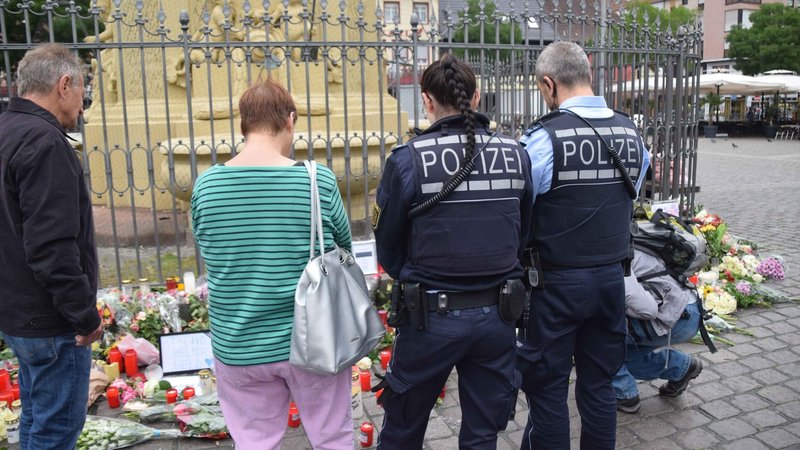Mannheim: Trauer um Polizisten