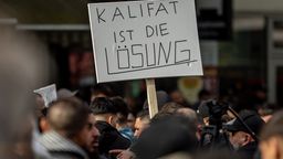 Islamisten-Demonstration am 27. 4. 2024 in Hamburg | Bild:picture alliance/dpa | Axel Heimken
