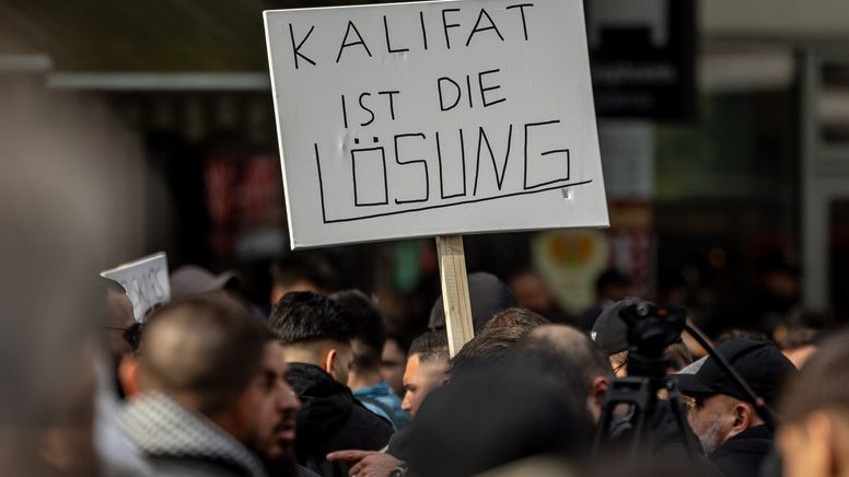 Islamisten-Demonstration am 27. 4. 2024 in Hamburg | Bild:picture alliance/dpa | Axel Heimken
