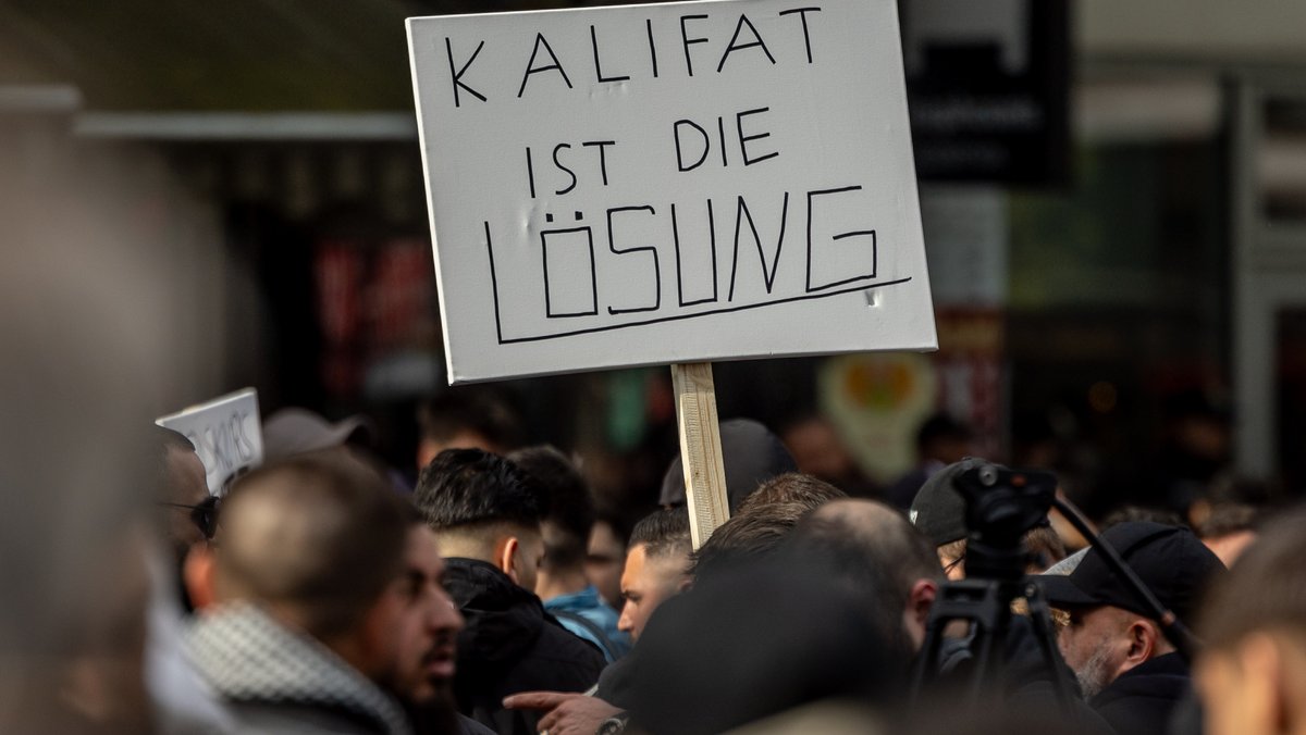 Islamisten-Demonstration am 27. 4. 2024 in Hamburg