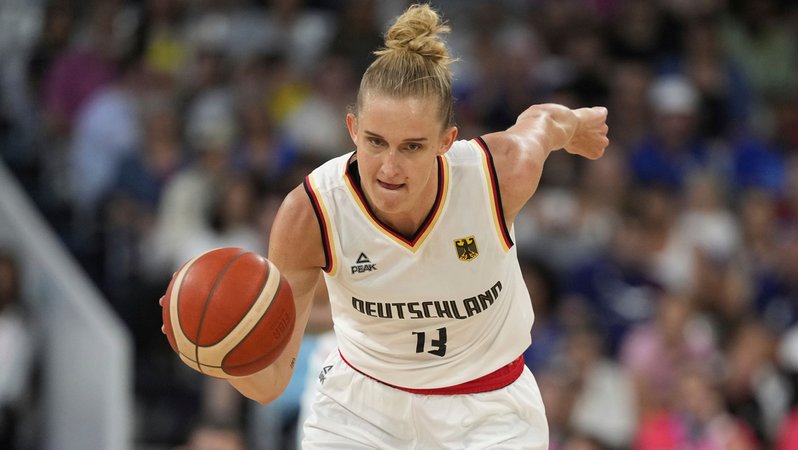 Leonie Fiebich im Trikot der Nationalmannschaft | Bild: picture-alliance/dpa Leonie Fiebich im Trikot der Nationalmannschaft