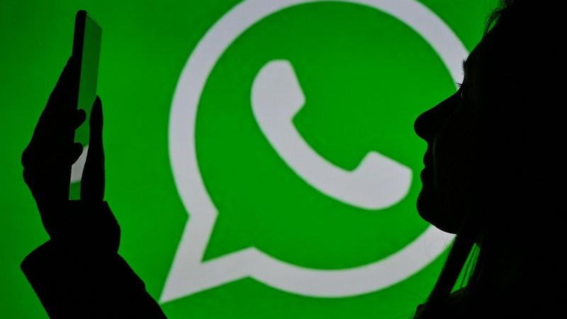 Russland hat den Messengerdienst WhatsApp gesperrt - laut Kreml wegen Verstößen gegen russisches Recht. | Bild: pa/dpa/Artur Widak Russland hat den Messengerdienst WhatsApp gesperrt - laut Kreml wegen Verstößen gegen russisches Recht.
