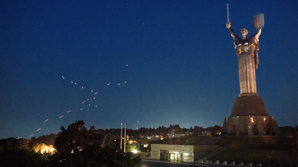 Archivbild vom 6. Juni 2025: Die Luftabwehr über der ukrainischen Hauptstadt Kiew wurde aktiviert.