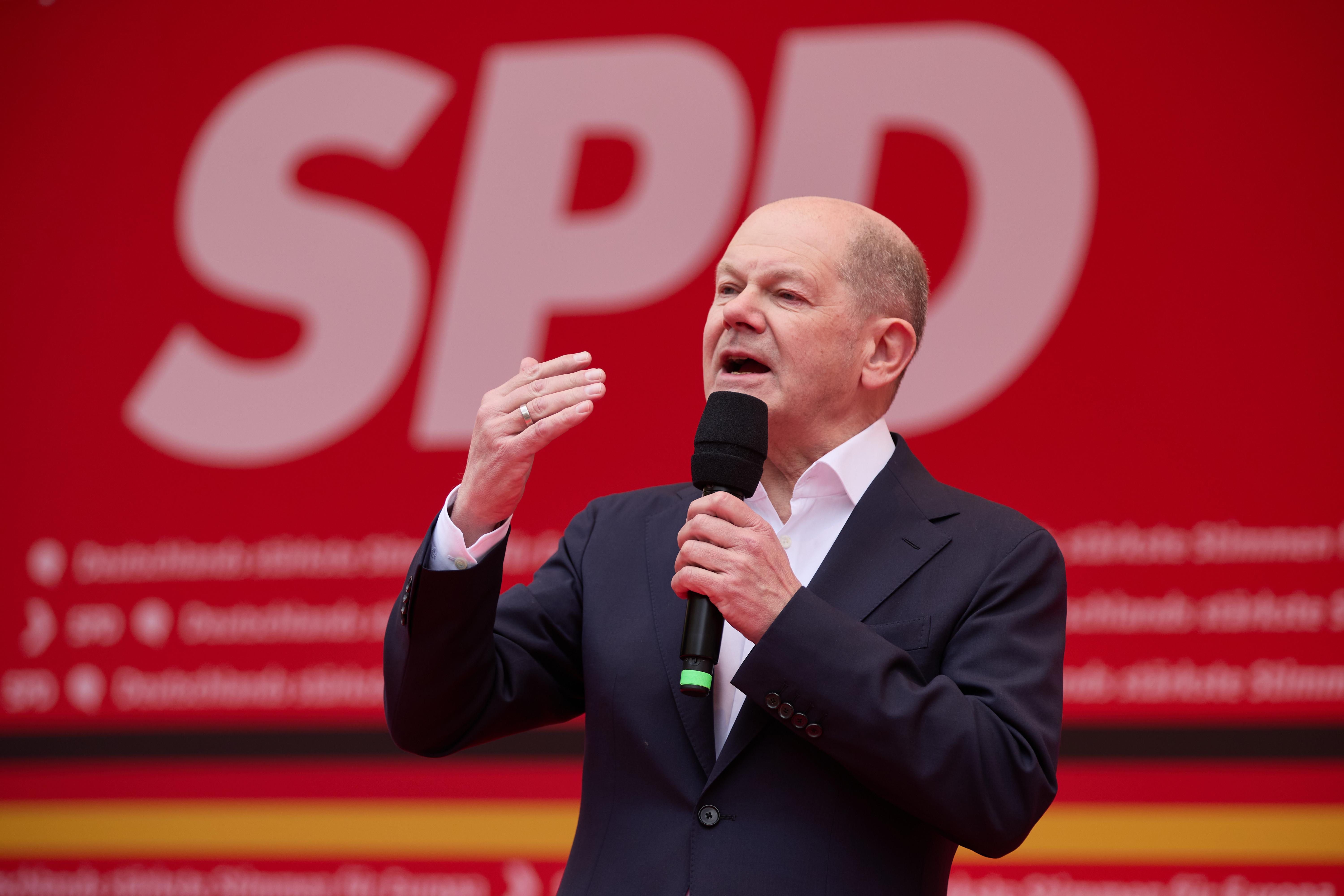 Zum Auftakt des Europawahlkampfs der SPD hat Bundeskanzler Olaf Scholz seinen "Kurs der Besonnenheit" im Ukraine-Krieg hervorgehoben. 