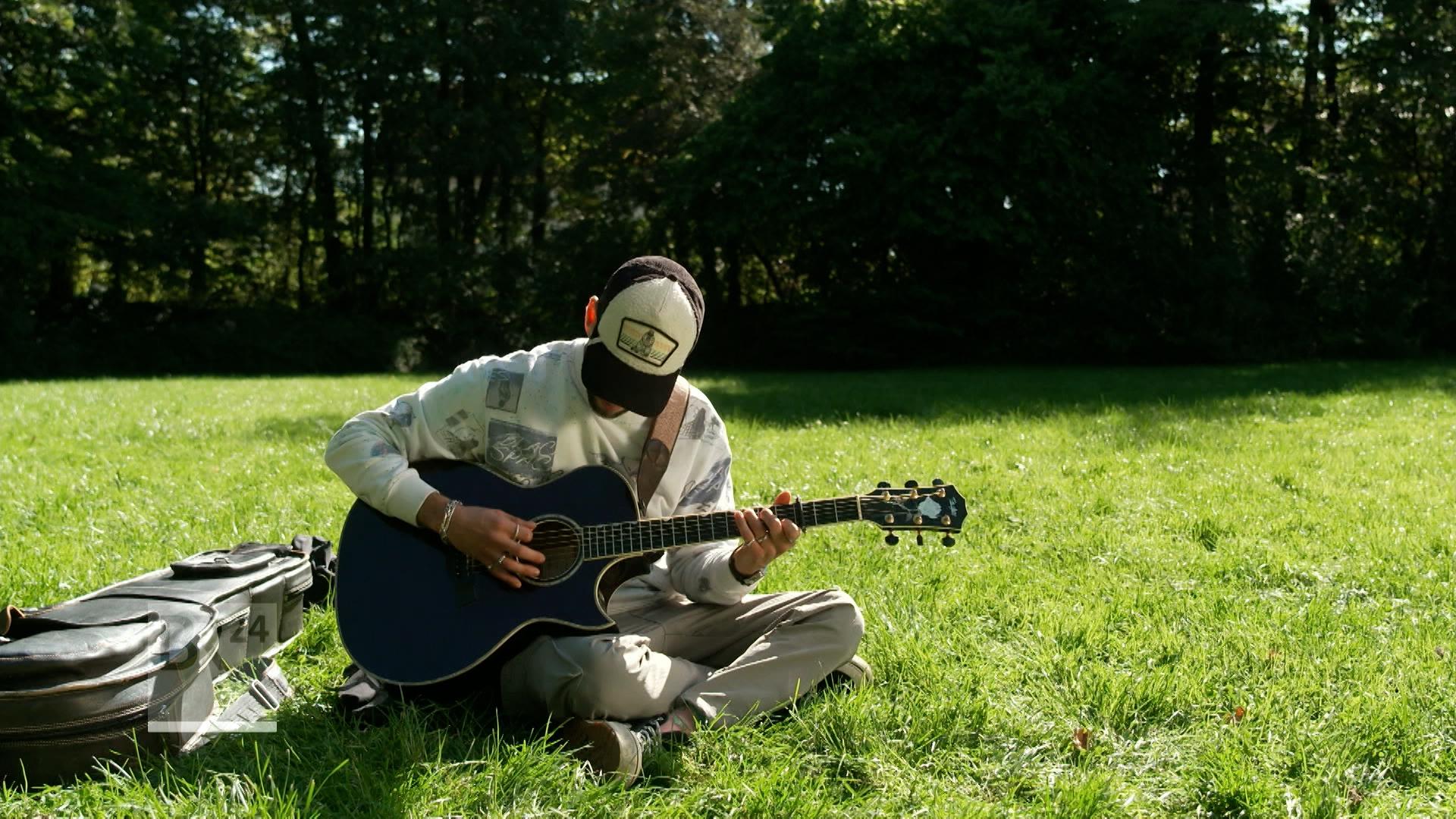 Musiker Aviv in München.