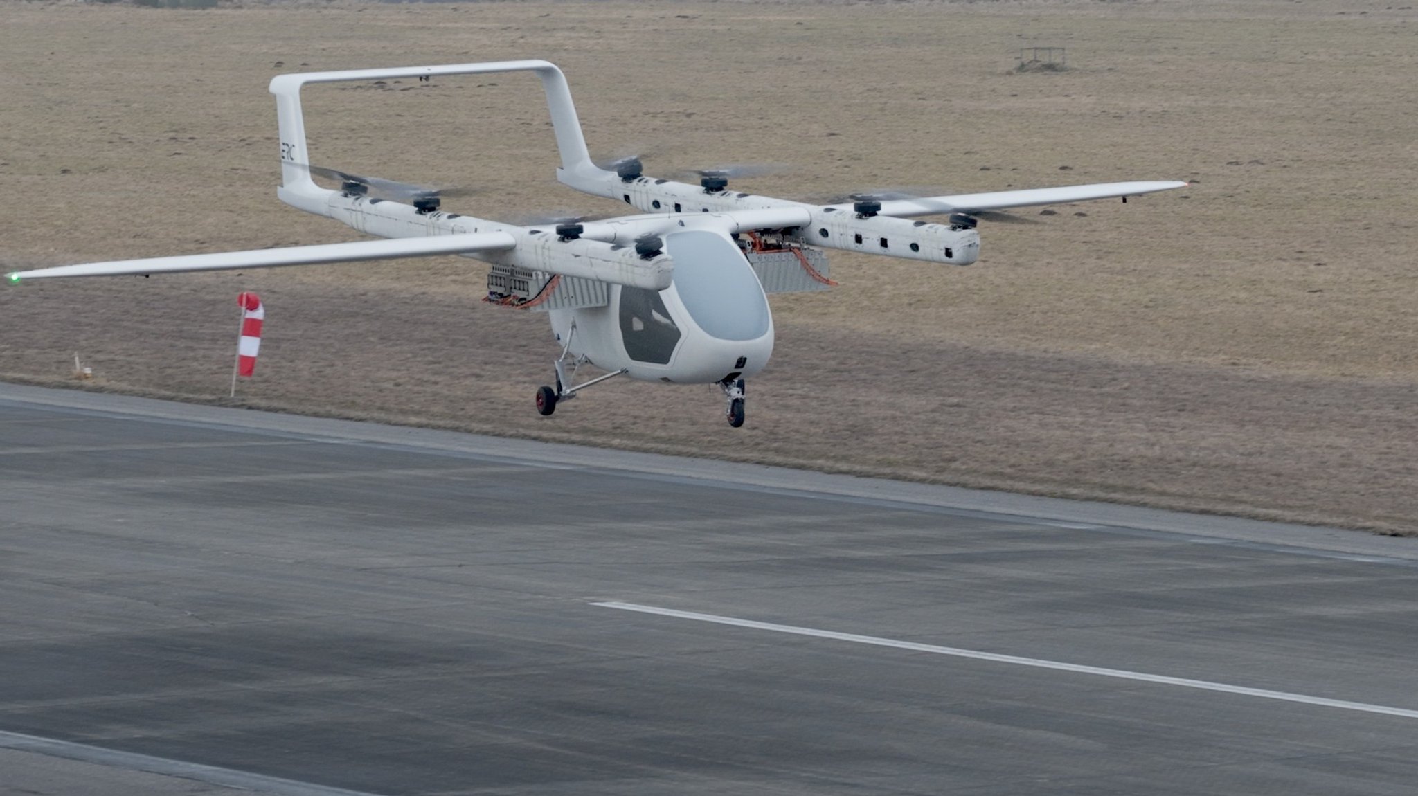 Der Senkrechtstarter bei einem Testflug | Bild: ERC System Der Senkrechtstarter bei einem Testflug