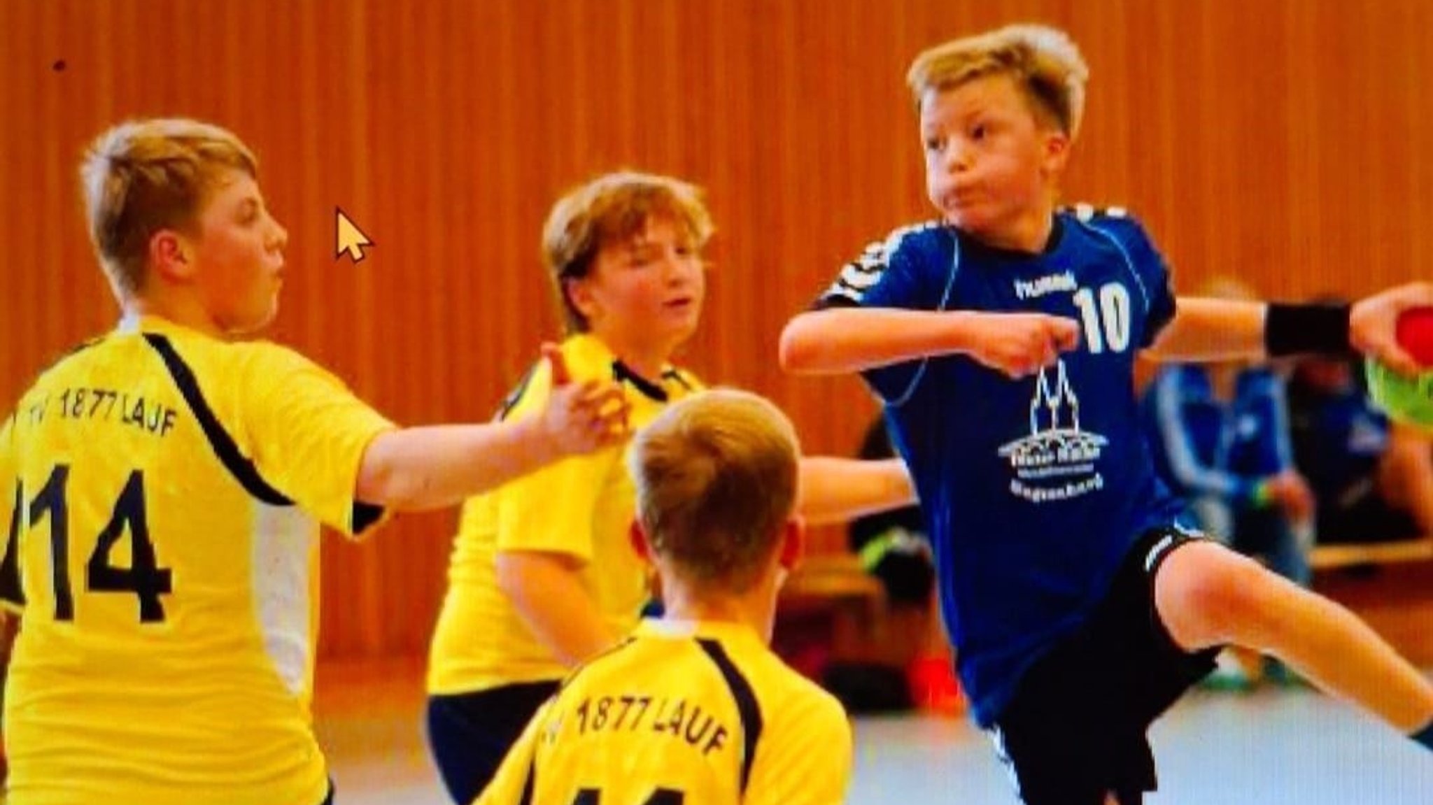 Früh übt sich - Nils Lichtlein als Kind am Ball | Bild: ESV 1927 Regensburg Früh übt sich - Nils Lichtlein als Kind am Ball