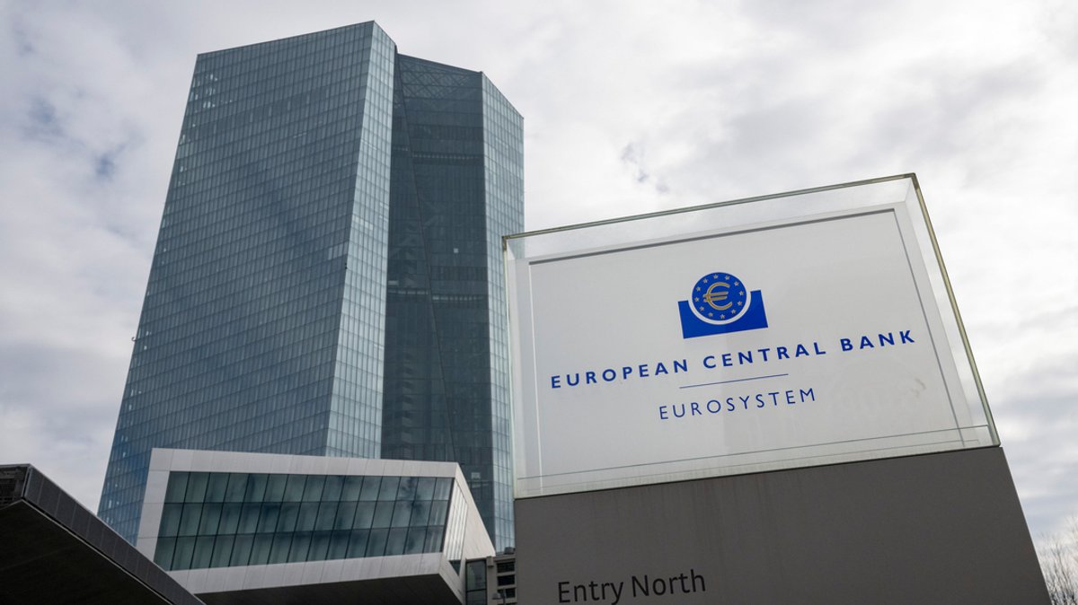 Zinserhöhung der EZB: Was das für Sparen und Bauzinsen bedeutet